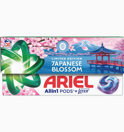 Ariel gélové kapsule All-in-1 PODS  Japanese Blossom 30ks