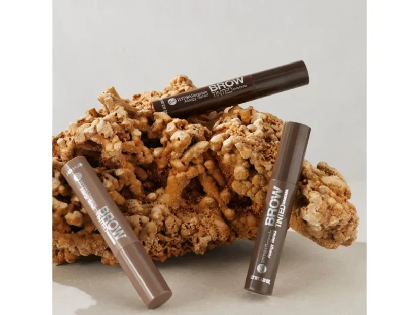 Bell HypoAllergenic tónovacia špirála na obočie Brow Tinted 6 g
